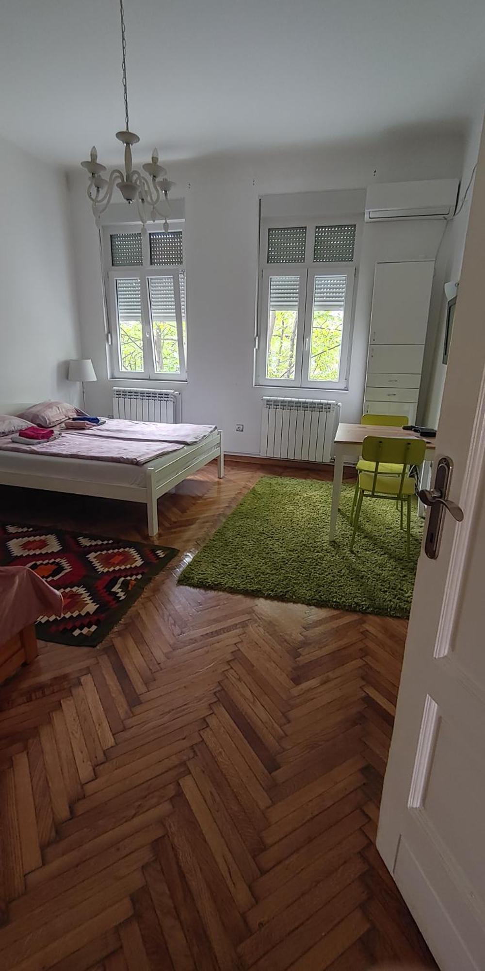 Cricket 2 Hostel Belgrad Exteriör bild