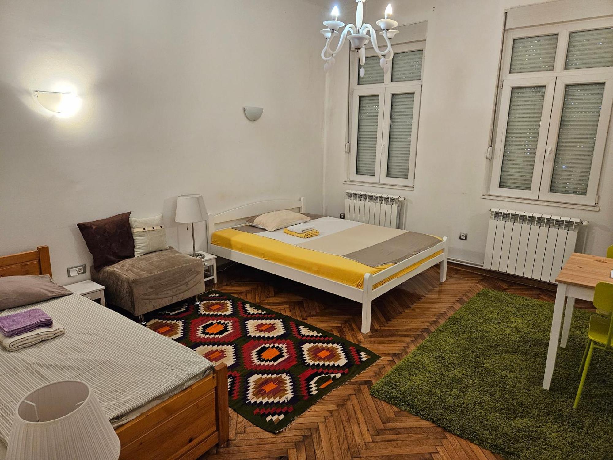 Cricket 2 Hostel Belgrad Exteriör bild